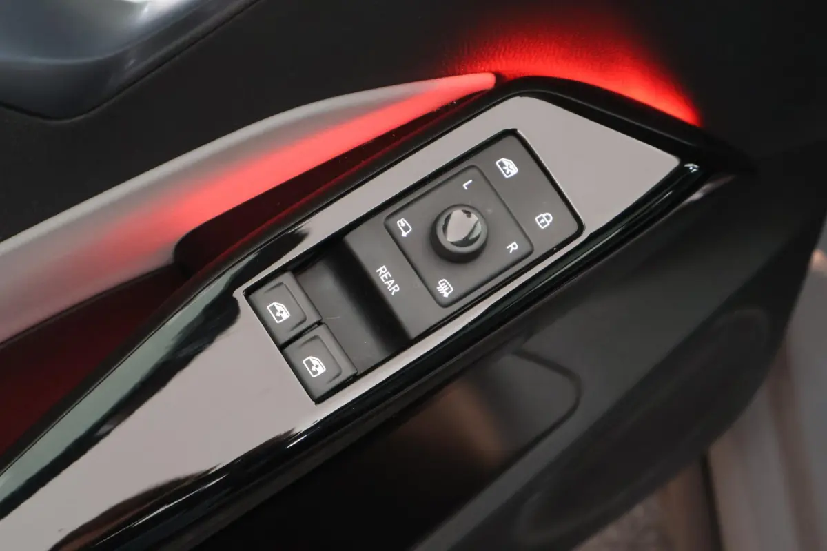 First Max 58 kWh 204pk SOH 91% HUD Panoramadak Camera Navigatie Keyless Memory