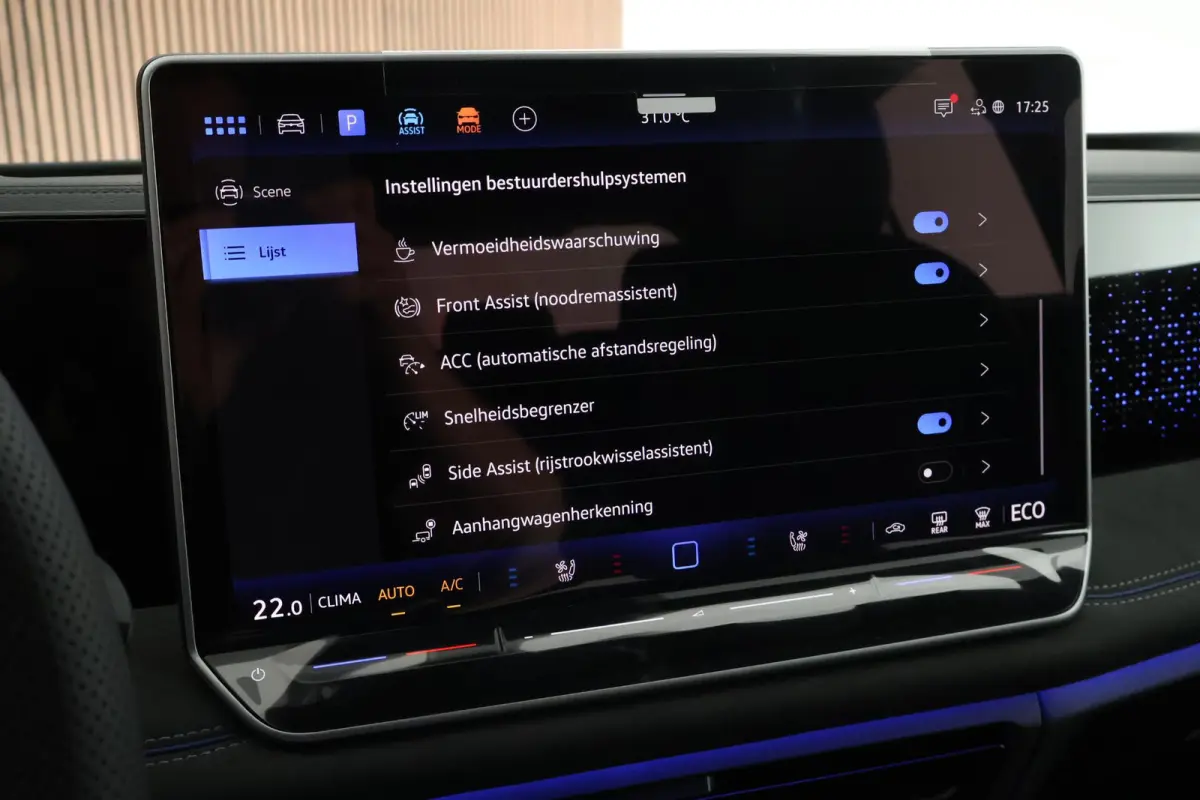 1.5 eHybrid 272pk R-Line Edition Black Style Leder Trekhaak 360Camera HUD Keyless Massage Virtual Cockpit Panoramadak Carplay