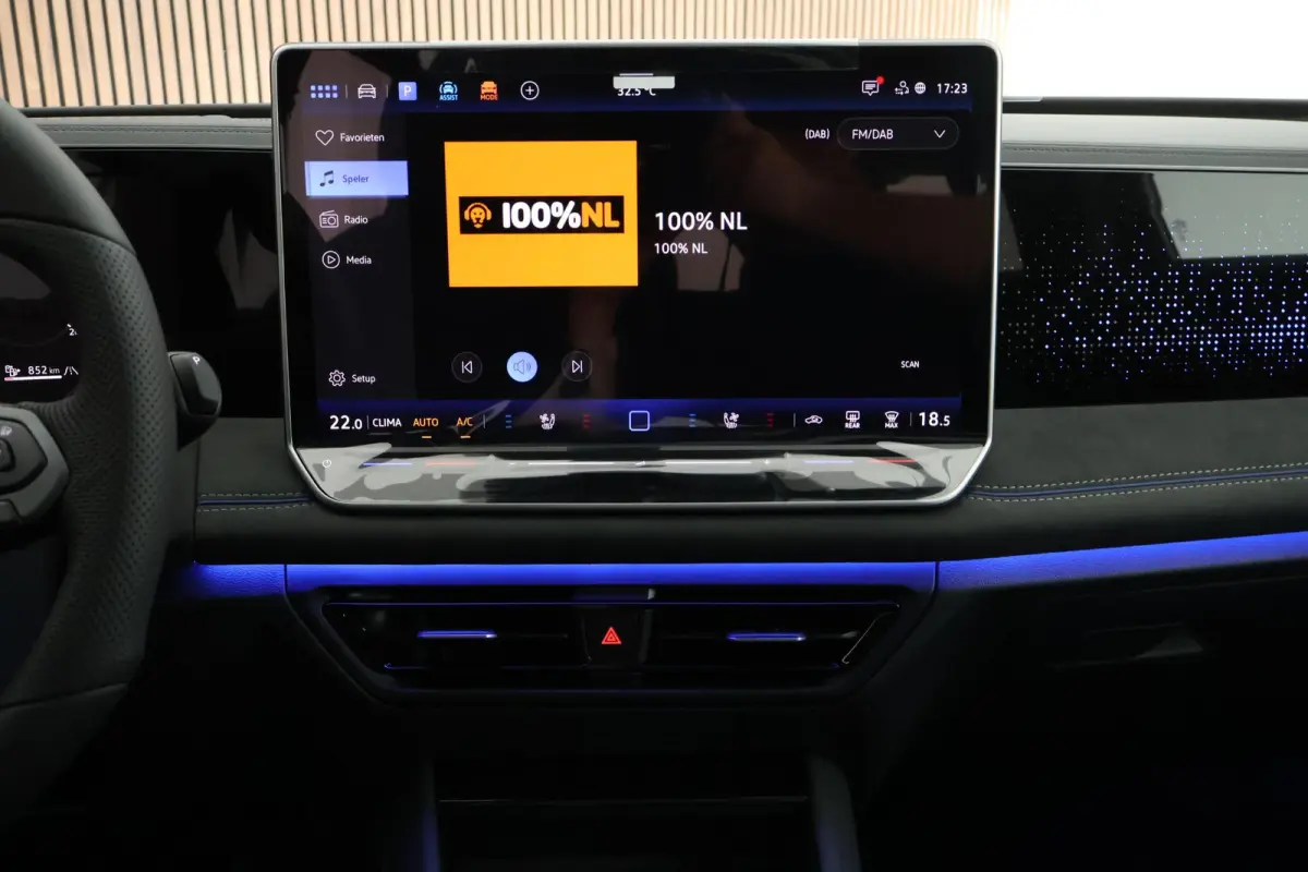 1.5 eHybrid 272pk R-Line Edition Black Style Leder Trekhaak 360Camera HUD Keyless Massage Virtual Cockpit Panoramadak Carplay