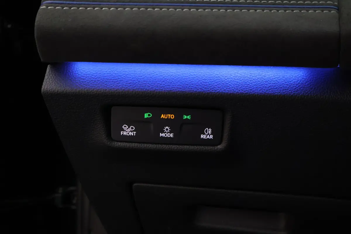 1.5 eHybrid 272pk R-Line Edition Black Style Leder Trekhaak 360Camera HUD Keyless Massage Virtual Cockpit Panoramadak Carplay