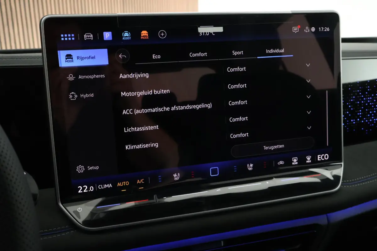 1.5 eHybrid 272pk R-Line Edition Black Style Leder Trekhaak 360Camera HUD Keyless Massage Virtual Cockpit Panoramadak Carplay