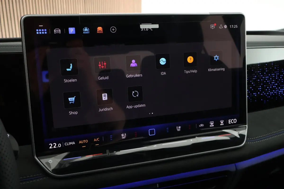 1.5 eHybrid 272pk R-Line Edition Black Style Leder Trekhaak 360Camera HUD Keyless Massage Virtual Cockpit Panoramadak Carplay