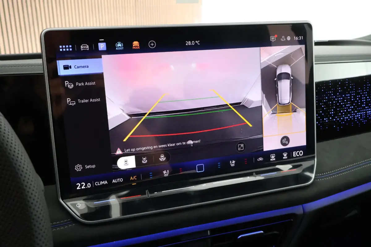 1.5 eHybrid 272pk R-Line Edition Black Style Leder Trekhaak 360Camera HUD Keyless Massage Virtual Cockpit Panoramadak Carplay