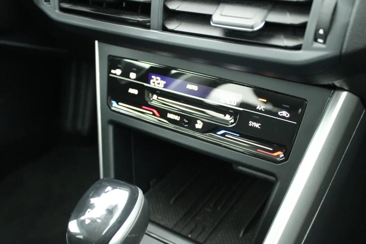 1.0 TSI 116pk DSG Life Edition Camera Keyless App-Connect
