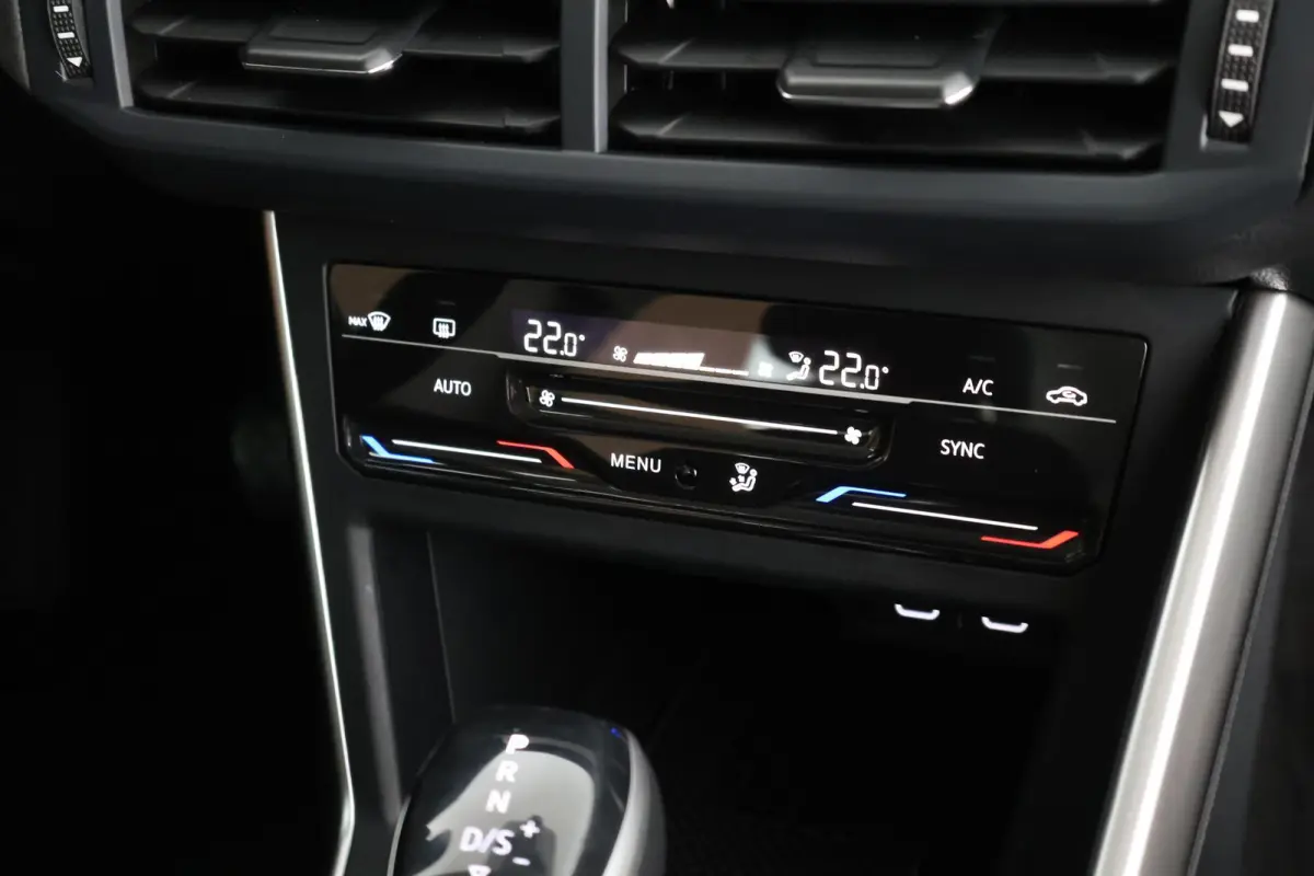1.0 TSI 95pk DSG Life Climate Control App-Connect