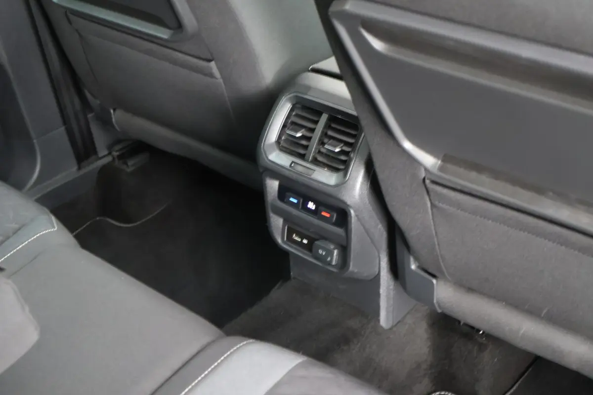 1.5 TSI 150pk DSG ACT Sound Trekhaak Panoramadak Stoelverwarming Camera