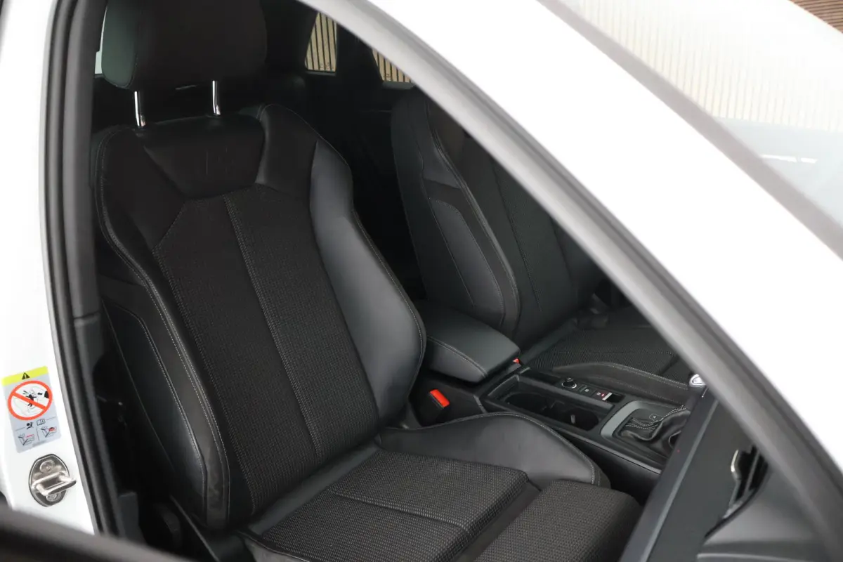 35 TFSI 150pk S edition Black Edition Camera Virtual Cockpit Navigatie 2x S-Line