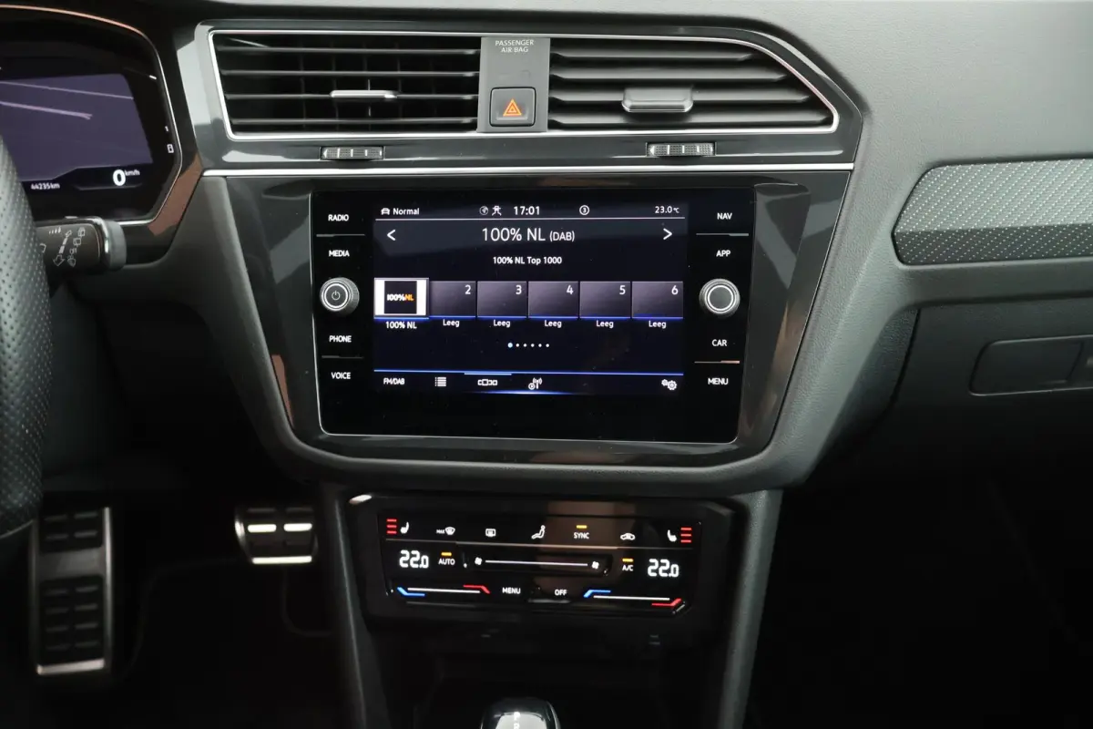 1.4 TSI 245pk eHybrid R-Line Business Trekhaak 360Camera Leder Memory HUD Stoelverwarming Panoramadak Virtual Cockpit Navigatie