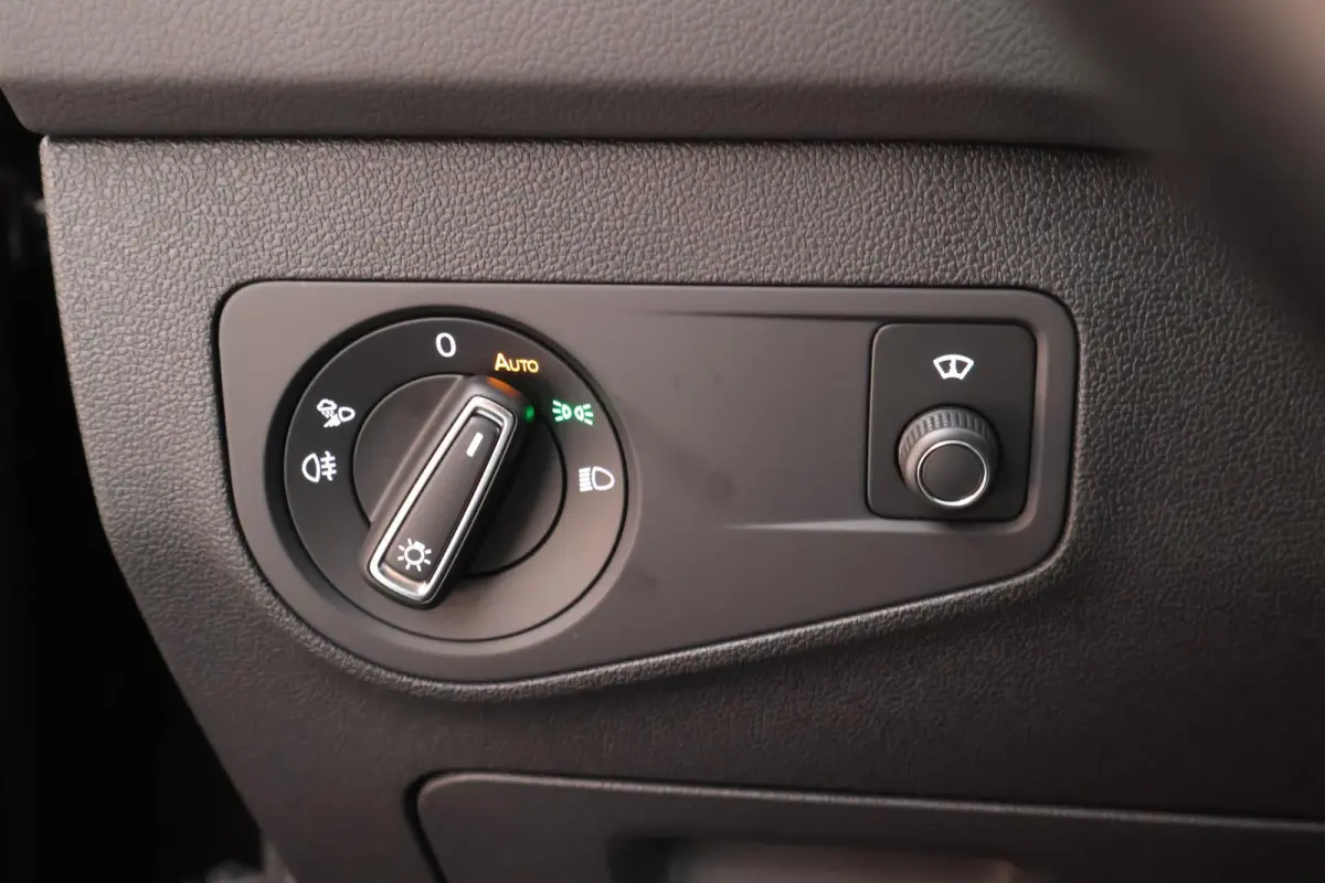 1.4 TSI 245pk eHybrid R-Line Business Trekhaak 360Camera Leder Memory HUD Stoelverwarming Panoramadak Virtual Cockpit Navigatie