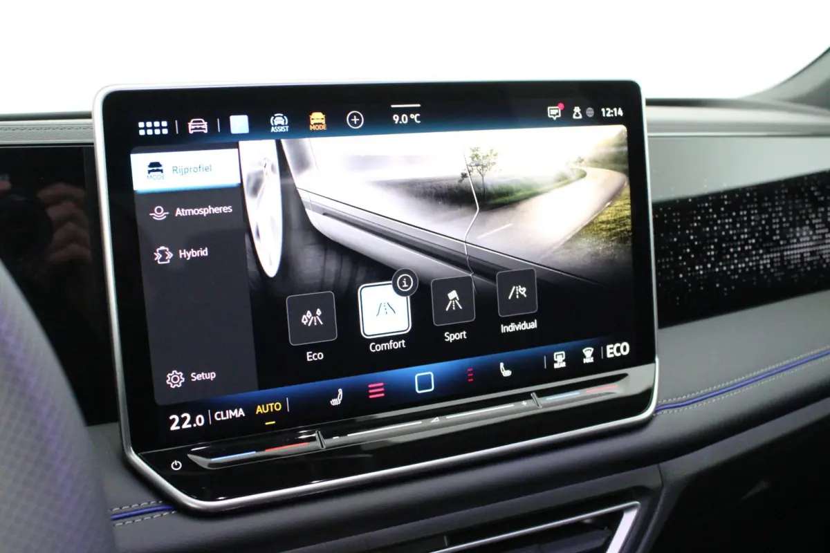 1.5 272pk eHybrid R-Line Business Trekhaak Camera Keyless Massage Virtual Cockpit Panoramadak Carplay