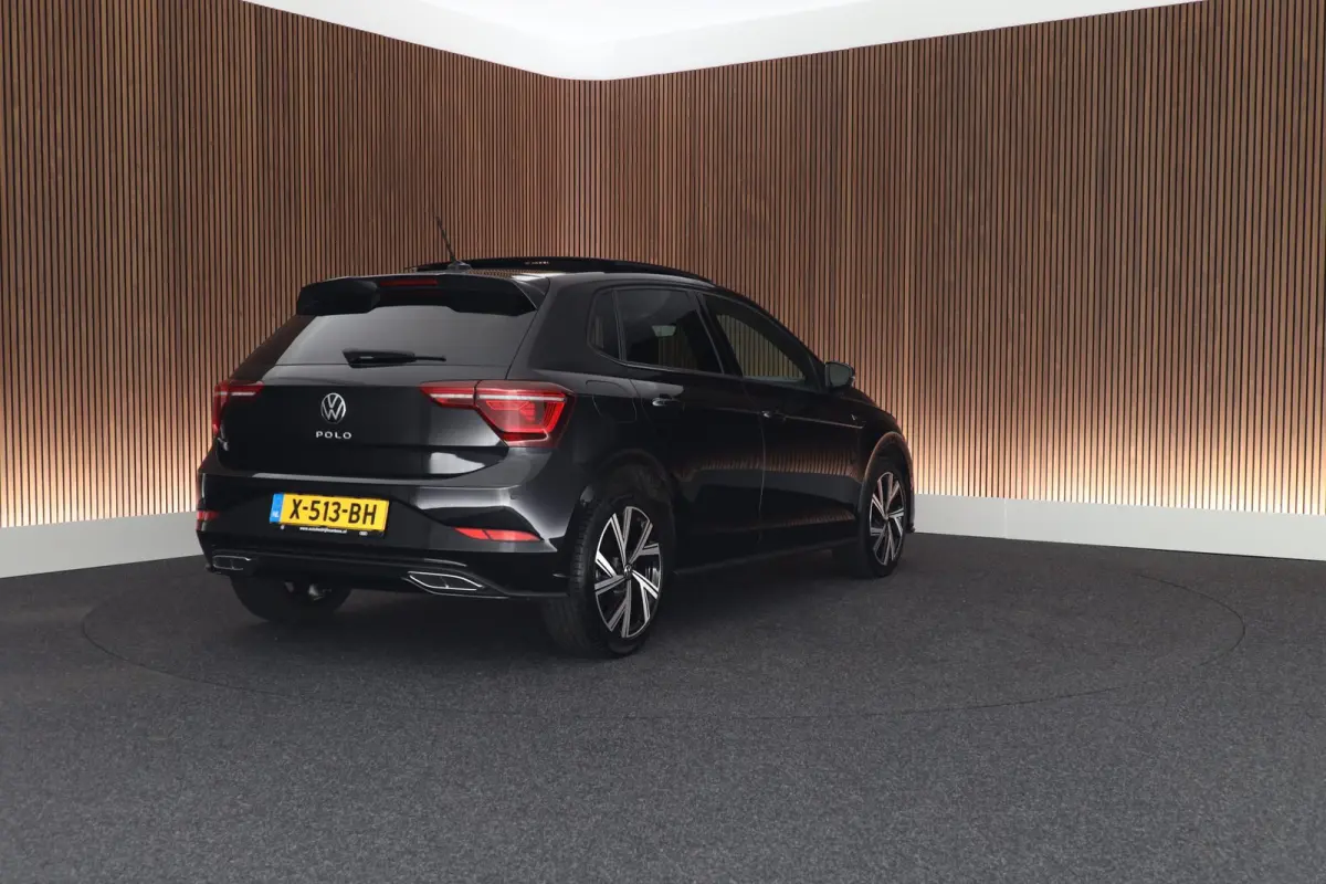 1.0 TSI 110pk DSG R-Line Panoramadak Stoelverwarming Achteruitrijcamera Parkeersensoren Virtual Cockpit LED
