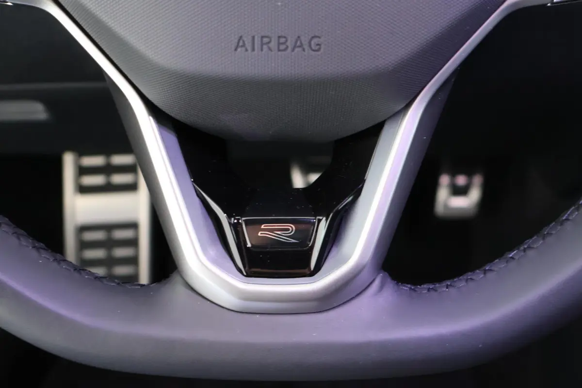 1.5 272pk eHybrid R-Line Edition Trekhaak Camera Keyless Massage Virtual Cockpit Panoramadak Carplay