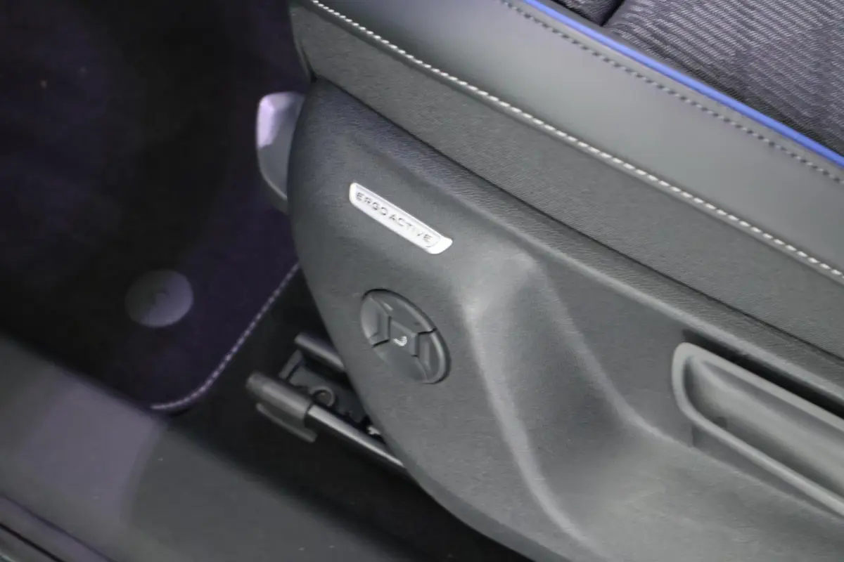 1.5 272pk eHybrid R-Line Edition Trekhaak Camera Keyless Massage Virtual Cockpit Panoramadak Carplay