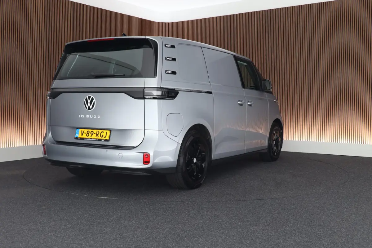 204pk 77 kWh SOH 97% Stoelverwarming Adaptive Cruise Camera Bijrijdersbank Climate control