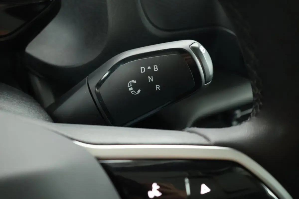 204pk 77 kWh SOH 97% Stoelverwarming Adaptive Cruise Camera Bijrijdersbank Climate control