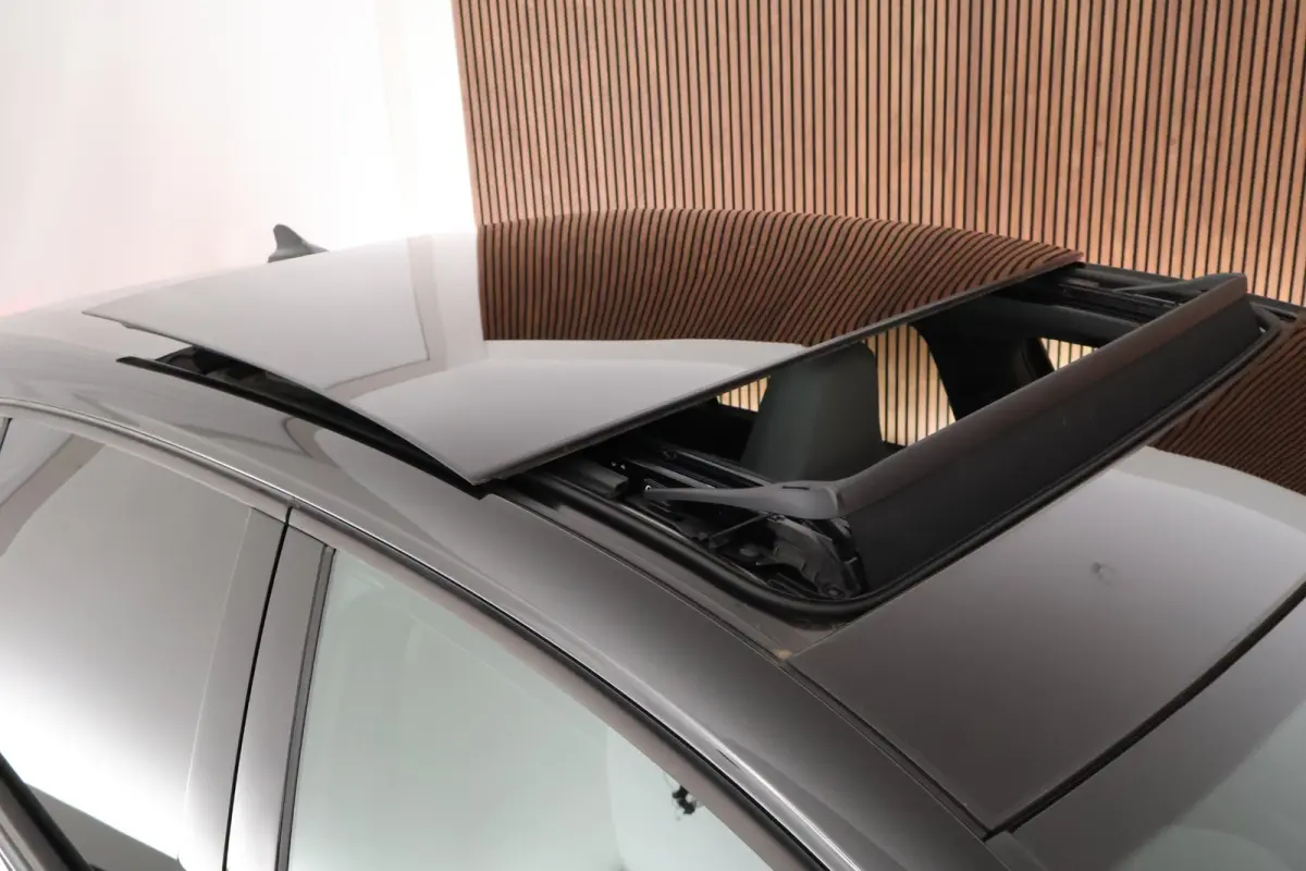 1.5 272pk eHybrid GTE Trekhaak 360Camera Memory Leder Stoelventilatie HUD Navigatie Panoramadak