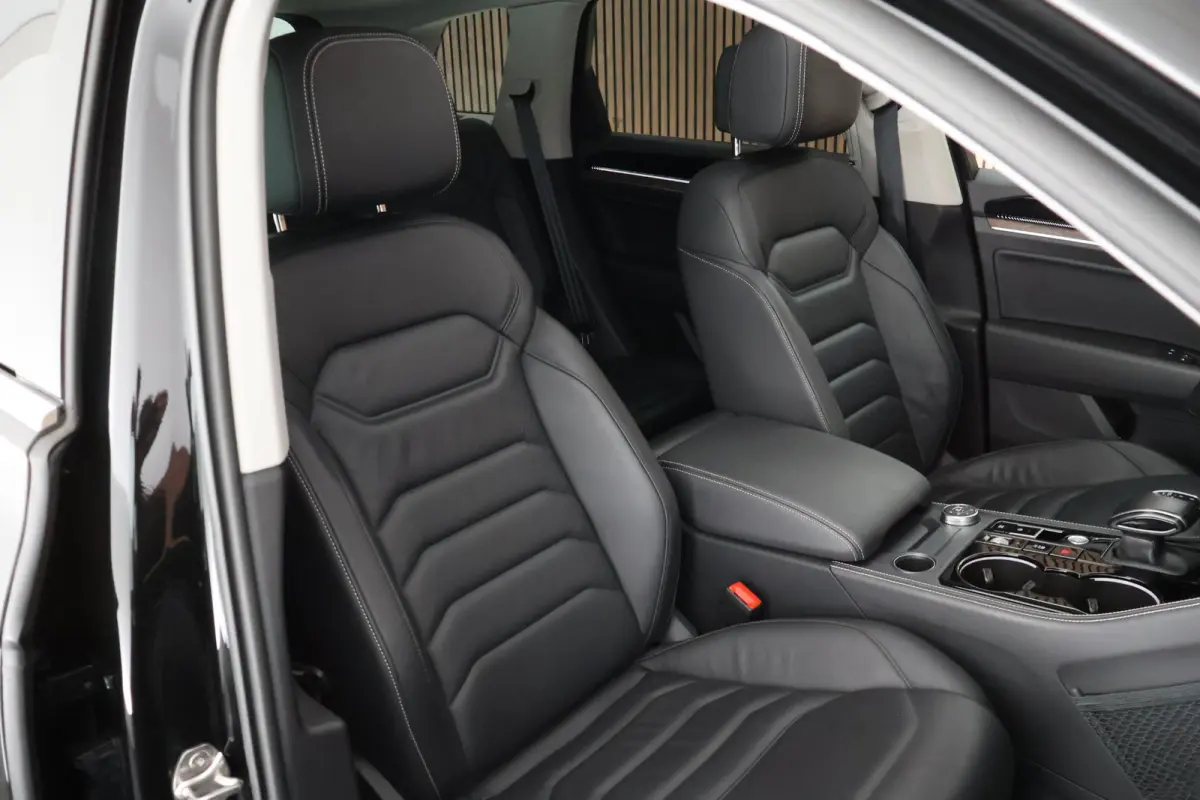 3.0 e-Hybrid 381pk Elegance Trekhaak Camera Leder Virtual Cockpit Panoramadak Navigatie
