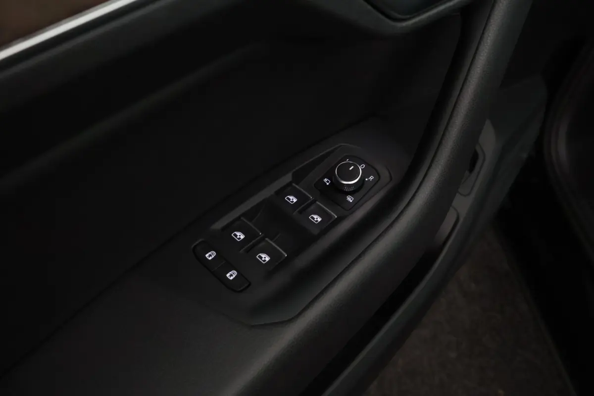3.0 e-Hybrid 381pk Elegance Trekhaak Camera Leder Virtual Cockpit Panoramadak Navigatie