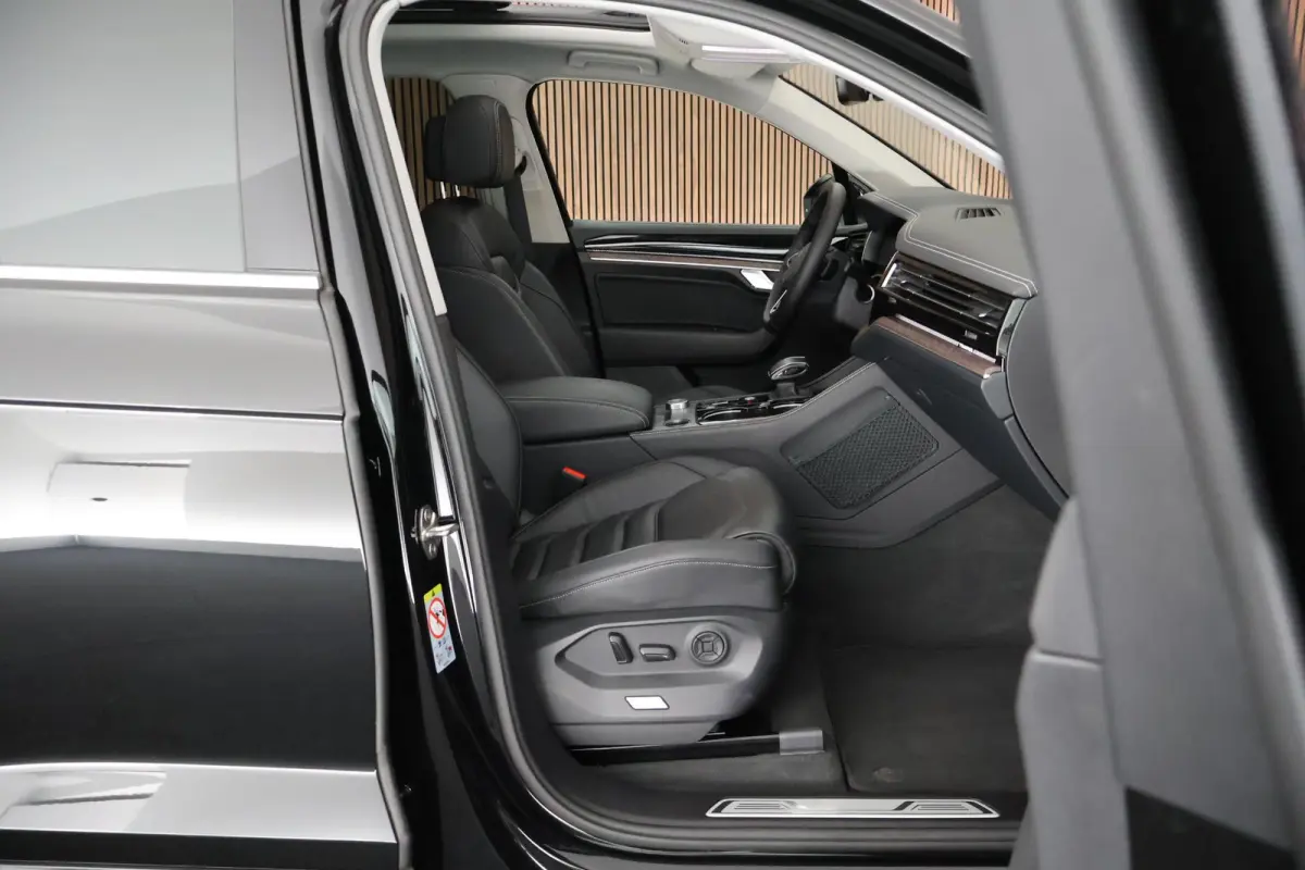 3.0 e-Hybrid 381pk Elegance Trekhaak Camera Leder Virtual Cockpit Panoramadak Navigatie