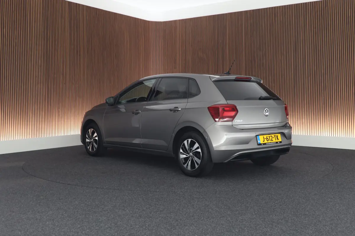 1.0 TSI 95pk Comfortline Business Parkeersensoren Climate Control ACC