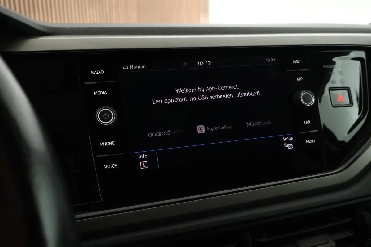 1.0 TSI 95pk Comfortline Business Parkeersensoren Climate Control ACC