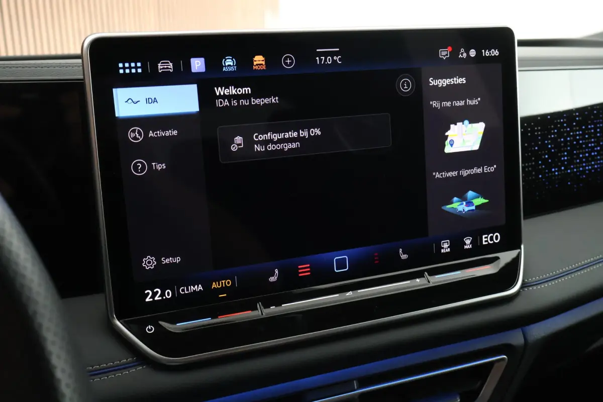 1.5 204pk eHybrid R-Line Edition Black Style Trekhaak 360Camera Keyless Massage Panoramadak Navigatie