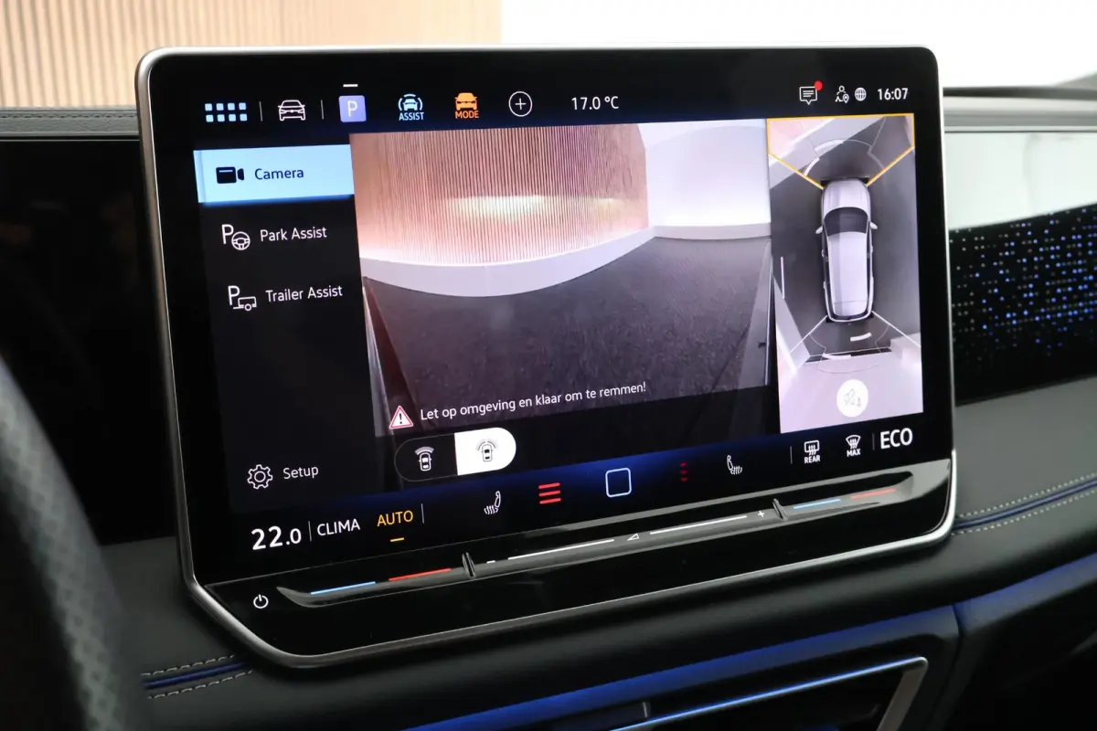 1.5 204pk eHybrid R-Line Edition Black Style Trekhaak 360Camera Keyless Massage Panoramadak Navigatie