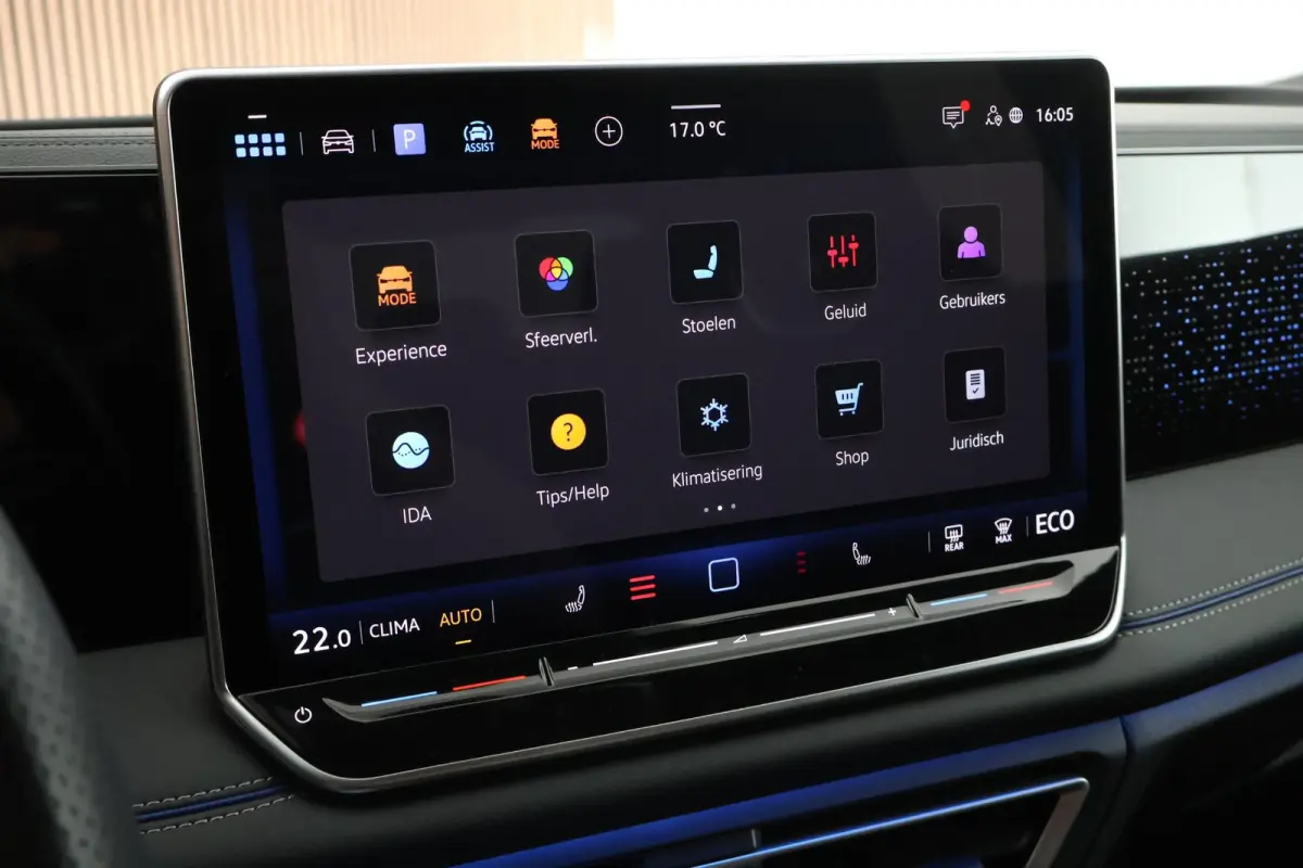 1.5 204pk eHybrid R-Line Edition Black Style Trekhaak 360Camera Keyless Massage Panoramadak Navigatie
