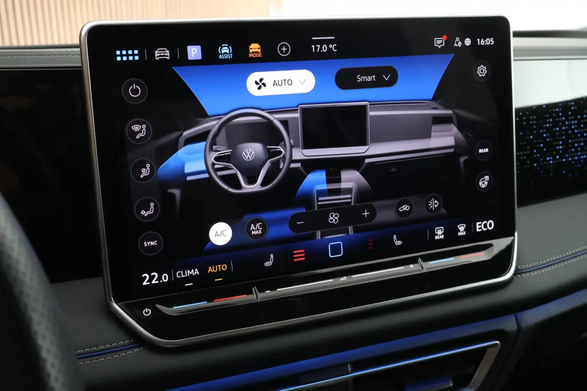 1.5 204pk eHybrid R-Line Edition Black Style Trekhaak 360Camera Keyless Massage Panoramadak Navigatie