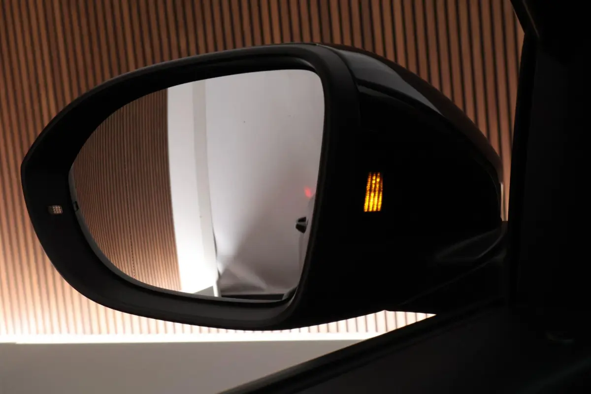 1.5 TSI 150pk DSG R-Line Business+ Trekhaak Camera Keyless LED Stoelverwarming Virtual Cockpit Navigatie