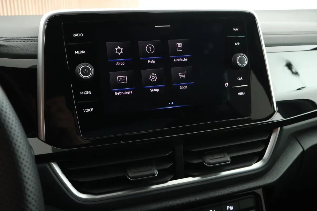 1.5 TSI 150pk DSG R-Line Business+ Trekhaak Camera Keyless LED Stoelverwarming Virtual Cockpit Navigatie