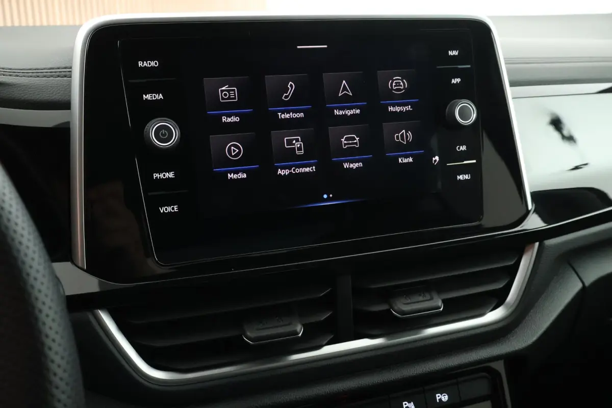1.5 TSI 150pk DSG R-Line Business+ Trekhaak Camera Keyless LED Stoelverwarming Virtual Cockpit Navigatie