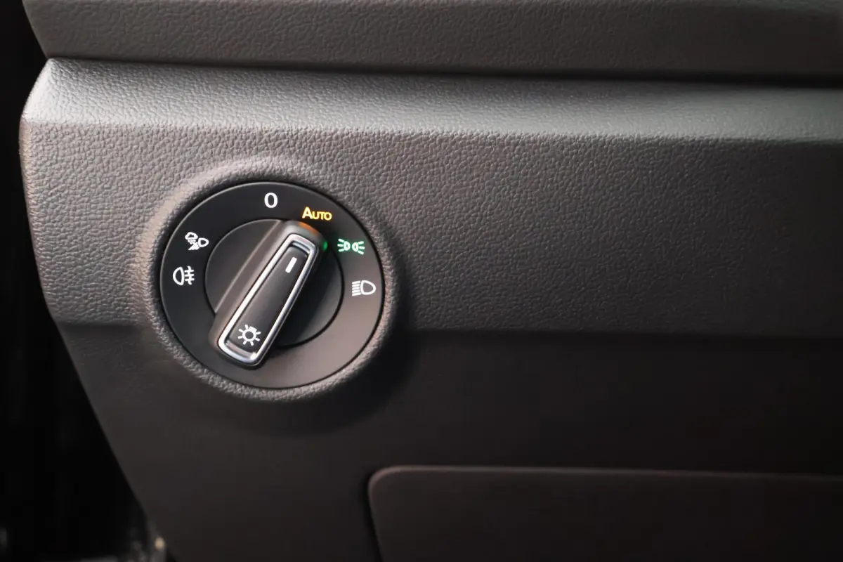 1.5 TSI 150pk DSG R-Line Business+ Trekhaak Camera Keyless LED Stoelverwarming Virtual Cockpit Navigatie