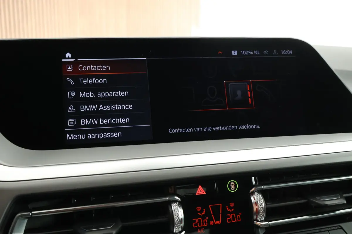 sDrive20i 197pk High Executive Stoelverwarming Leder LED Navigatie