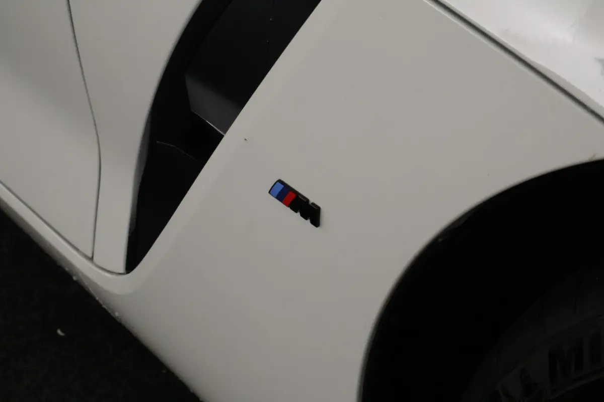 sDrive20i 197pk High Executive Stoelverwarming Leder LED Navigatie