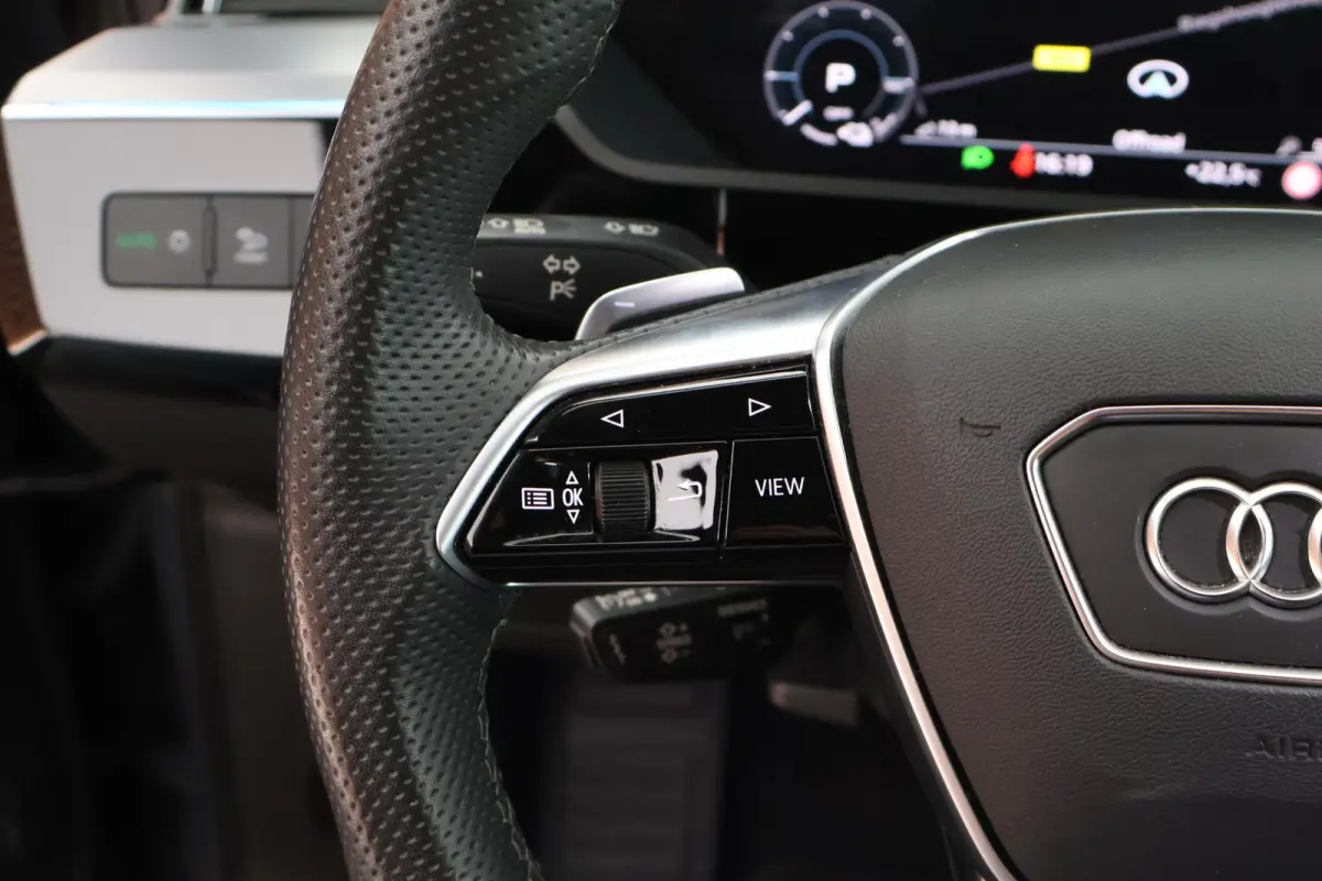50 340pk quattro S Edition 95 kWh SOH 100% B&O HUD Keyless Stoelverwarming Camera Panoramadak Navigatie 2x S-Line