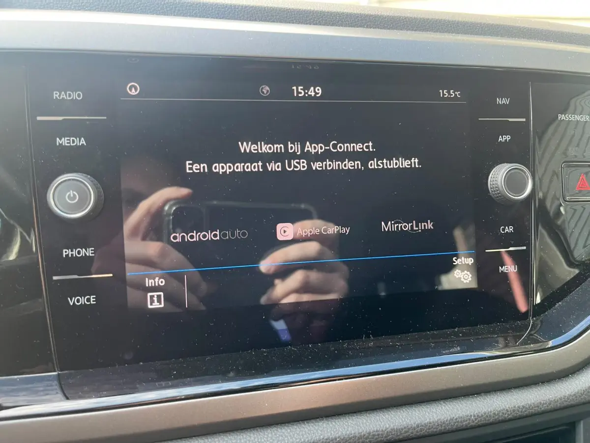 1.0 TSI 95pk Comfortline Trekhaak Navigatie PDC Carplay Adaptive cruise climate control