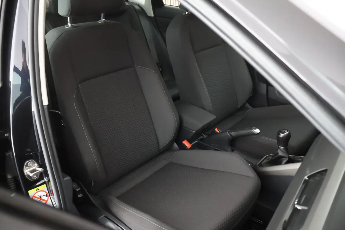 1.0 TSI 95pk Comfortline Trekhaak Navigatie ACC Clima Parkeersensoren