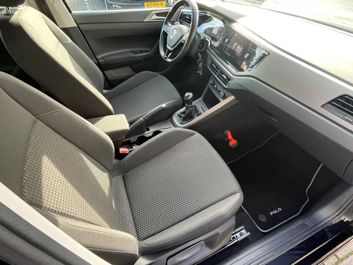 1.0 TSI 95pk Comfortline Trekhaak Navigatie PDC Carplay Adaptive cruise climate control