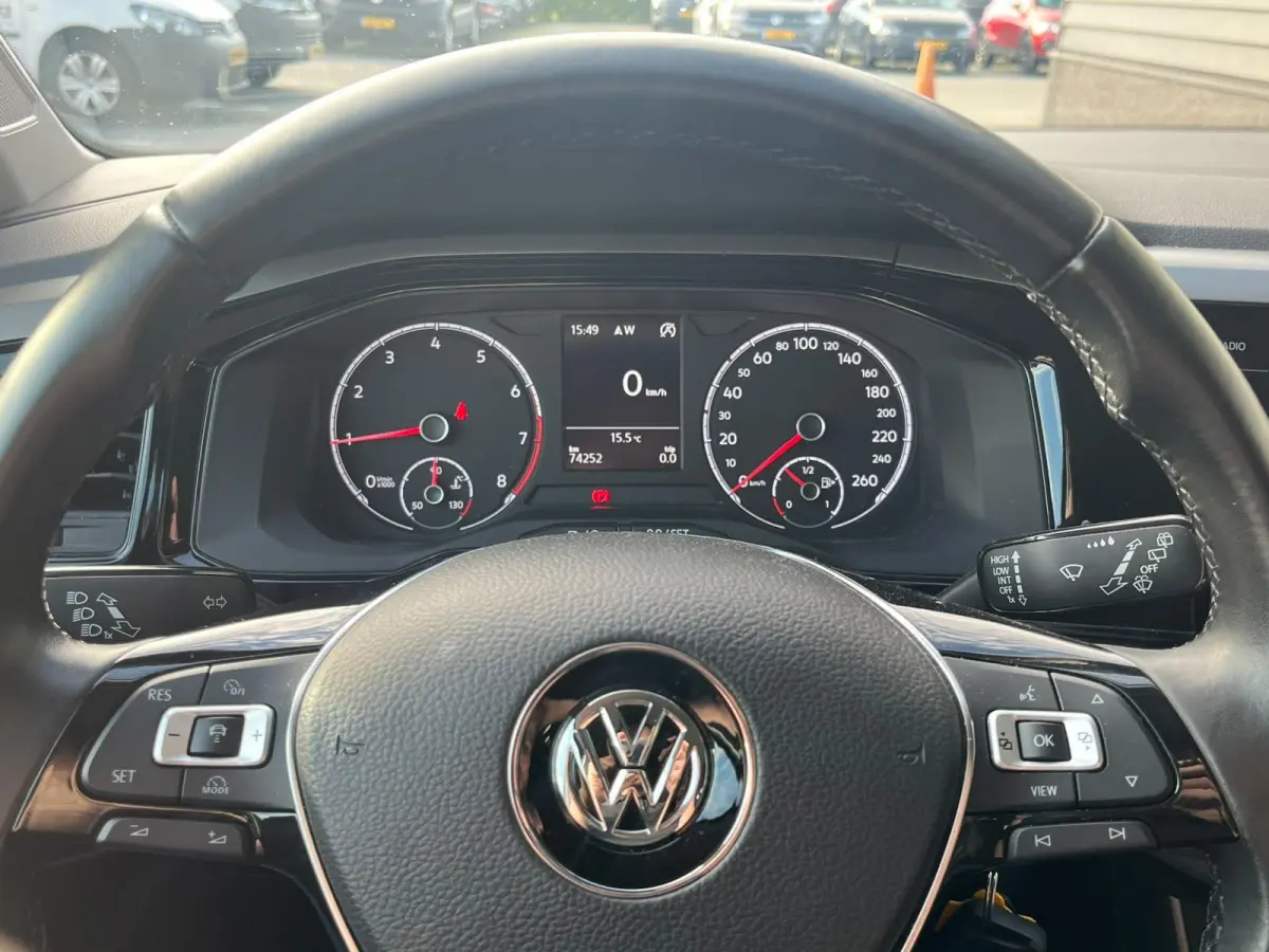 1.0 TSI 95pk Comfortline Trekhaak Navigatie PDC Carplay Adaptive cruise climate control