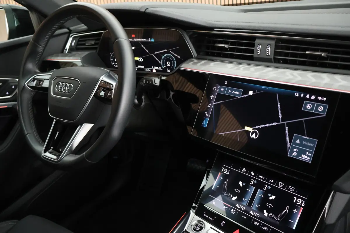 50 quattro 340pk Advanced Edition 95 kWh SOH 100% Camera Memory ACC HUD Stoelverwarming Keyless Navigatie