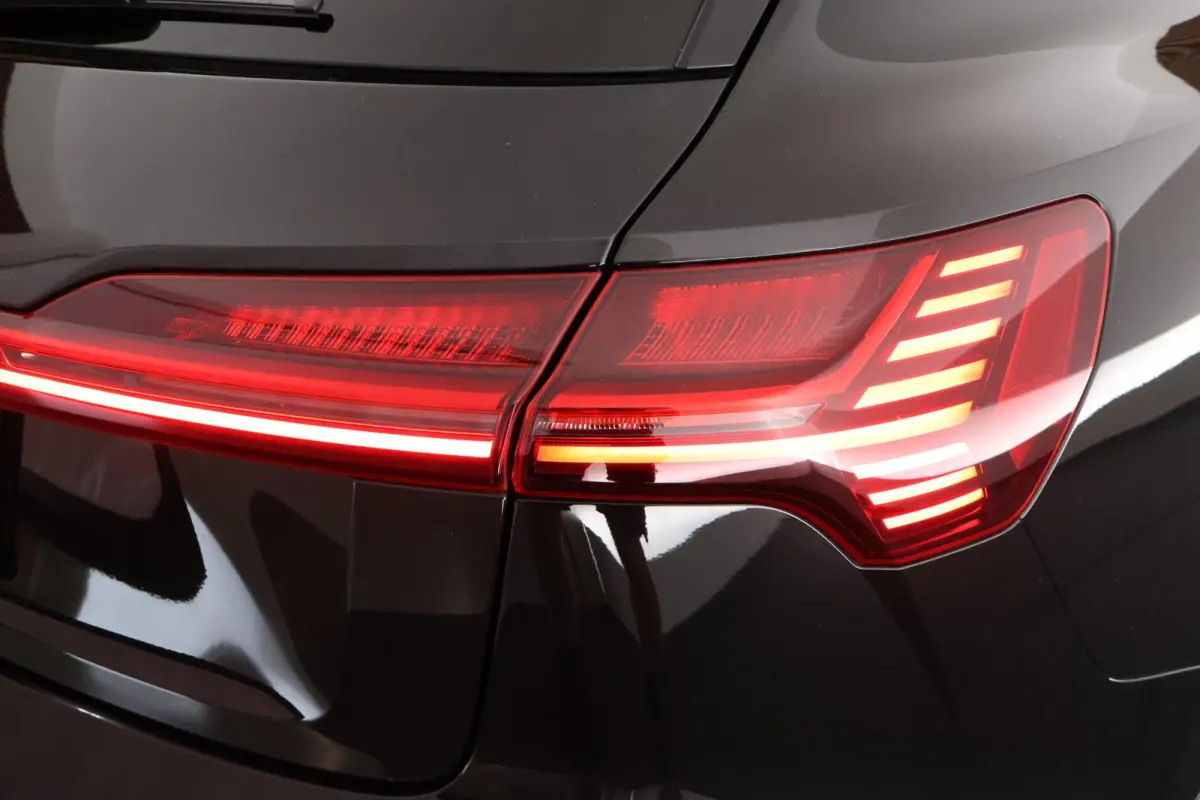 50 quattro 340pk Advanced Edition 95 kWh SOH 100% Camera Memory ACC HUD Stoelverwarming Keyless Navigatie