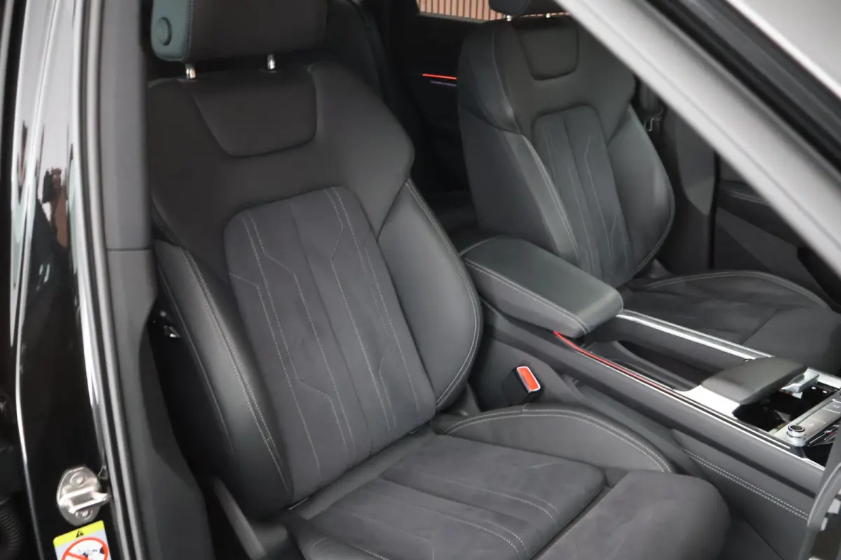 50 quattro 340pk Advanced Edition 95 kWh SOH 100% Camera Memory ACC HUD Stoelverwarming Keyless Navigatie