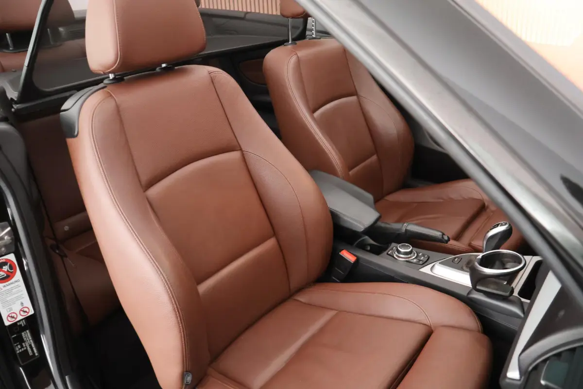 135i Automaat Exclusive Edition M Pakket Leer Xenon Harman Kardon Windscherm Stoelverwarming Navigatie