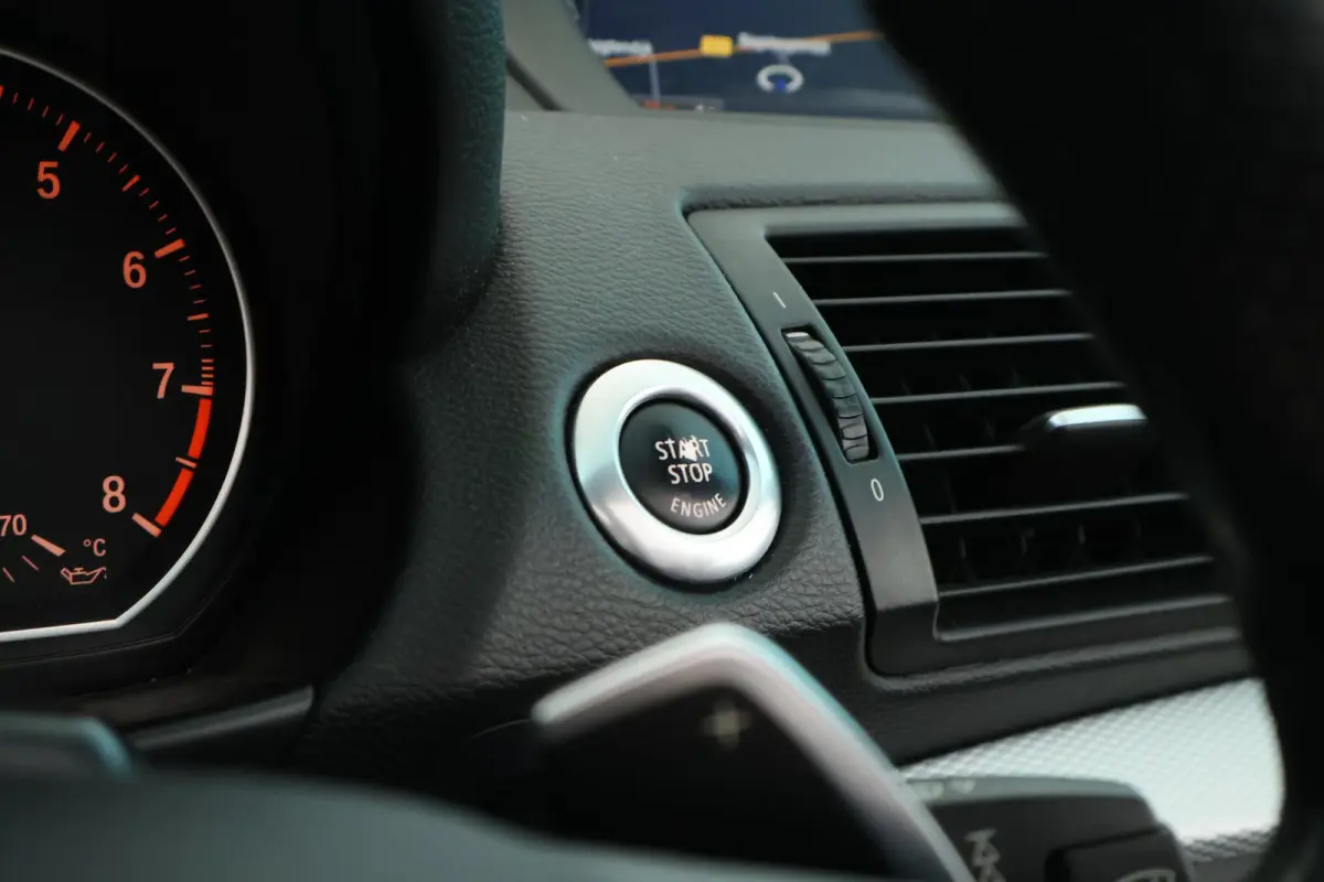 135i Automaat Exclusive Edition M Pakket Leer Xenon Harman Kardon Windscherm Stoelverwarming Navigatie