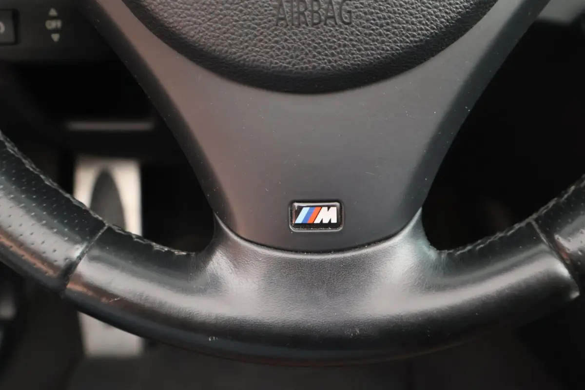 135i Automaat Exclusive Edition M Pakket Leer Xenon Harman Kardon Windscherm Stoelverwarming Navigatie