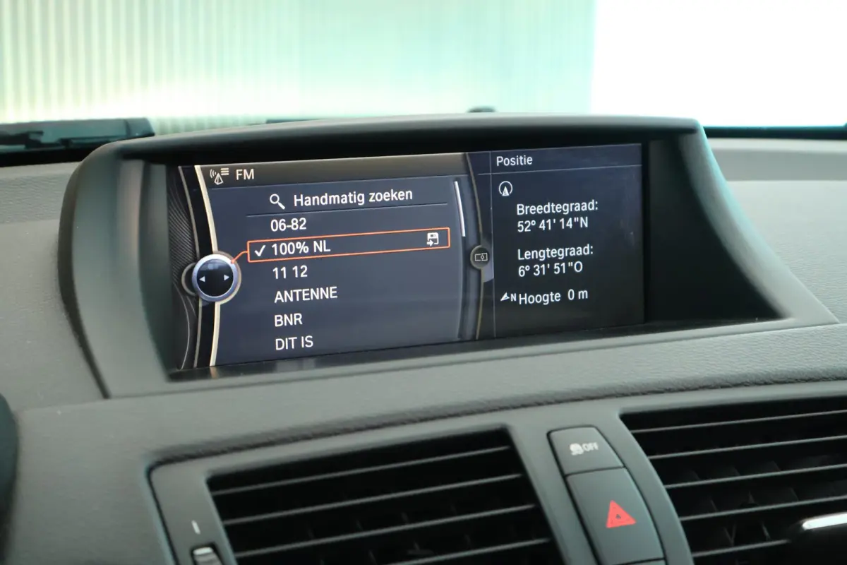 135i Automaat Exclusive Edition M Pakket Leer Xenon Harman Kardon Windscherm Stoelverwarming Navigatie