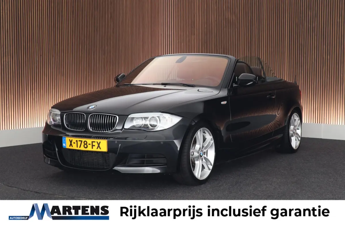 135i Automaat Exclusive Edition M Pakket Leer Xenon Harman Kardon Windscherm Stoelverwarming Navigatie