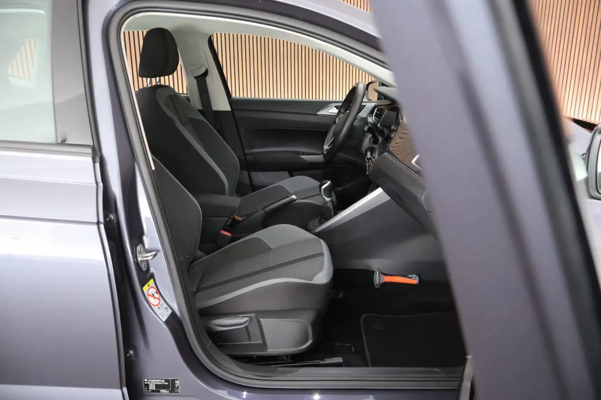 1.0 TSI 95pk Style LED Koplampen Parkeersensoren Virtual Cockpit Navigatie