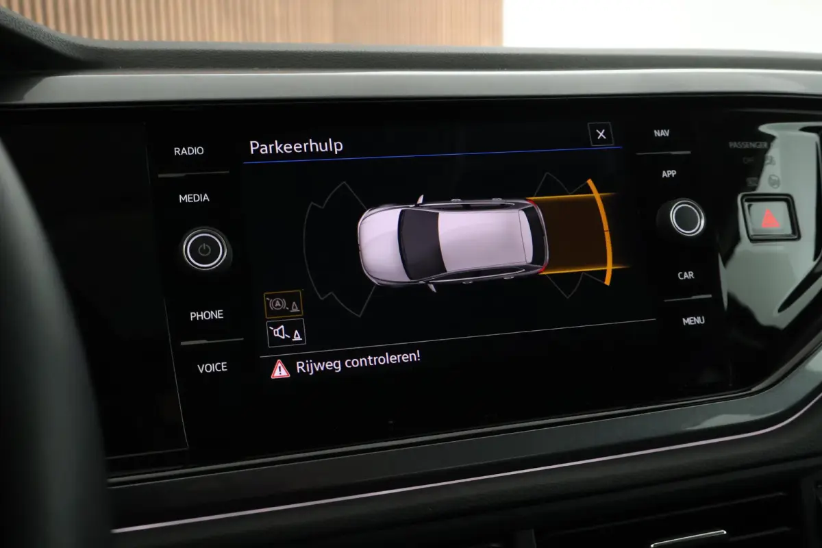 1.0 TSI 95pk Style LED Koplampen Parkeersensoren Virtual Cockpit Navigatie